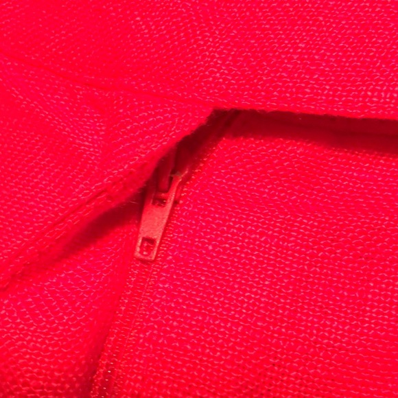 Pretty Red Designer Shorts by Jennifer Moore made in Bulgaria - Picture 6 of 9